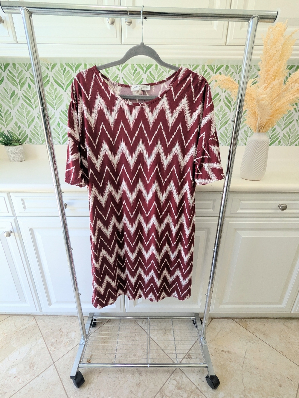 Maroon Zigzag Patterned Dress Jamie & Layla Petite